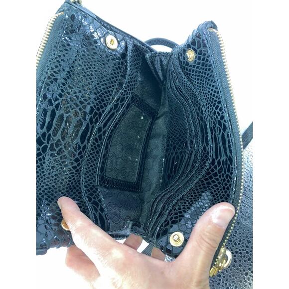 MICHAEL KORS, SMALL BLACK ANIMAL PRINT LEATHER CROSSBOY BAG - Picture 7 of 14